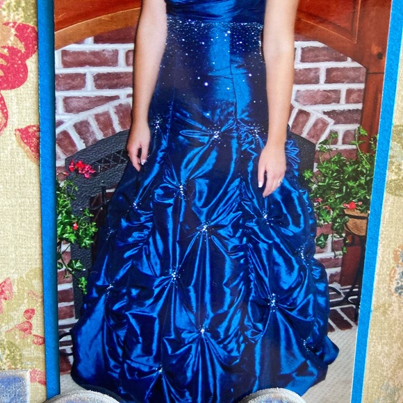 Midnight Blue Prom Dress (princess style) - Picture 4 of 11